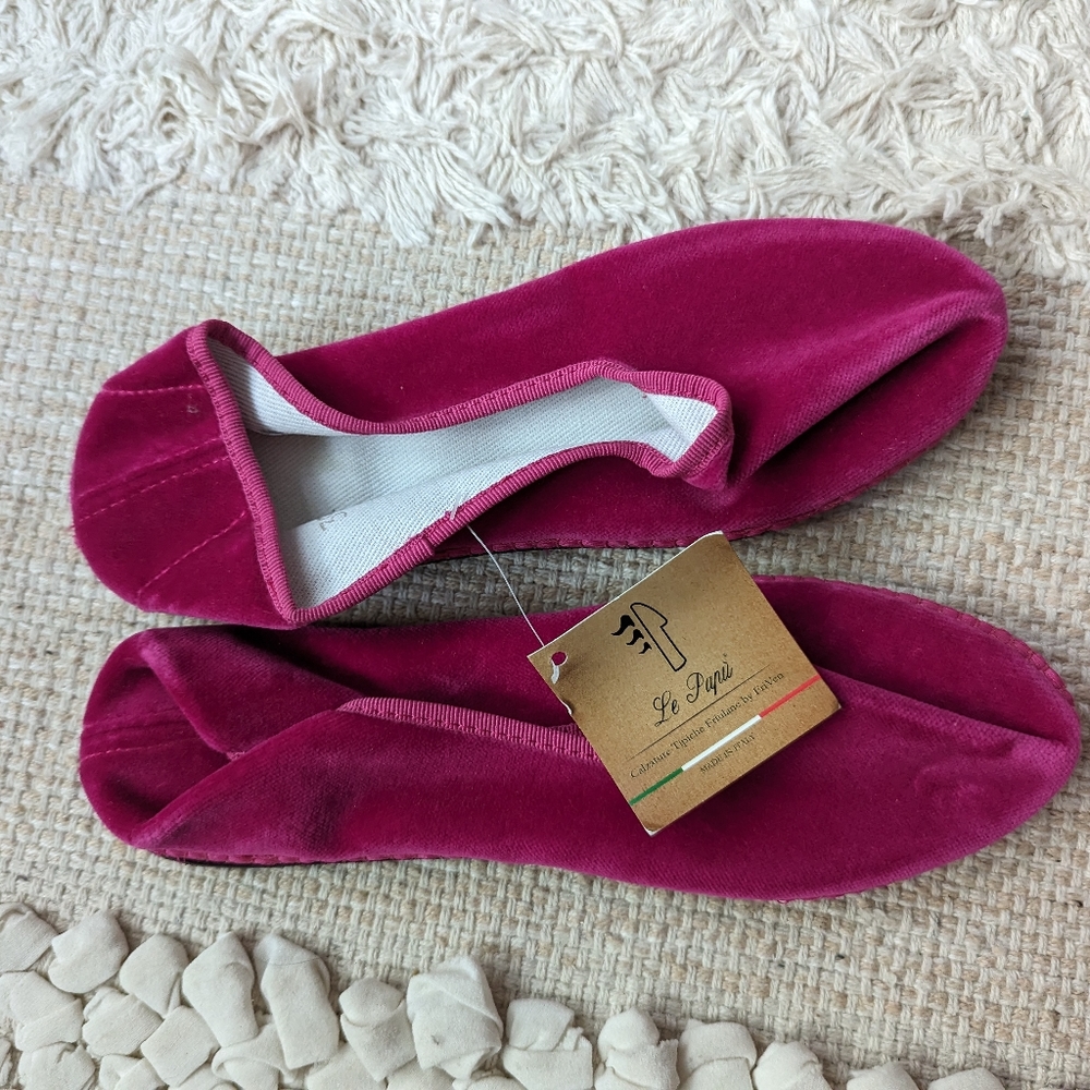 Women's Velvet Slip-On Slippers in Magenta